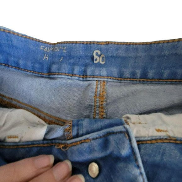 So Brand Jeans Shorts Favorite Roll Cuff Distressed Juniors Size 1 LH8030 - Picture 3 of 4